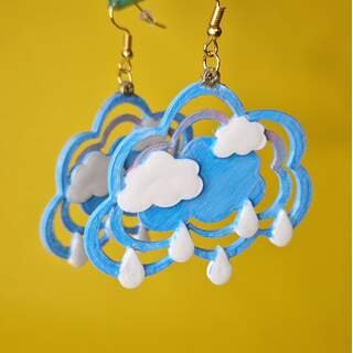 Ohrringe mit weinenden Wolken